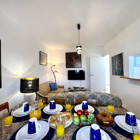Downtown By Homing Appartement